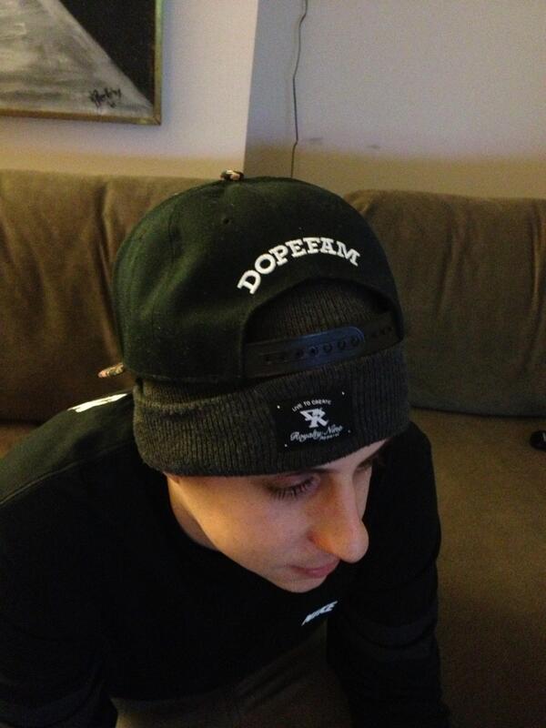 mister_burns__'s tweet image. NEXT LEVEL HAT WEARING/PRODUCT PLACEMENT @ROYALTYNINE X #DPFM

My G @nietsreblis