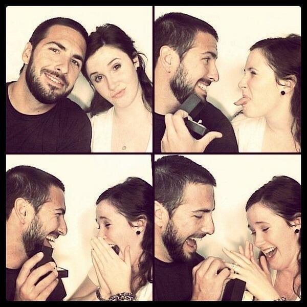 ashton_kuttcher's tweet photo. photobooth proposal 😝💍💕 http://t.co/EDqGHh5bU9