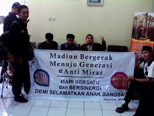 Genam_MDN's tweet photo. Madiun membawa semangat #AntiMiras di DM3 KAMMI JATENG @AntiMiras_ID @fahiraidris http://t.co/qAesIw7rPP