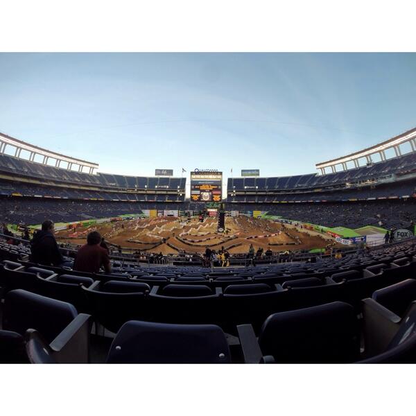GuildLife's tweet image. Supercross San Diego // #withtheguild #supercross #sandiego