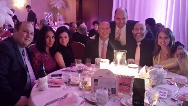 Cgio's tweet image. #pinktie2k14