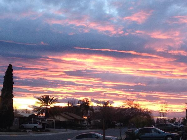 Geoff23ABC's tweet photo. Tonight's sunset over #bakrsfield http://t.co/dCax7nzgpX