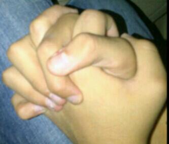 Gay111Gay's tweet photo. الـــجـــو بــــررررررد http://t.co/3sUqGgOsT8
