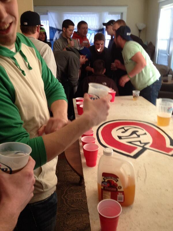 Zlonsky4's tweet photo. Last inning  #baseball #triplekegger http://t.co/XdLDdFZUVG