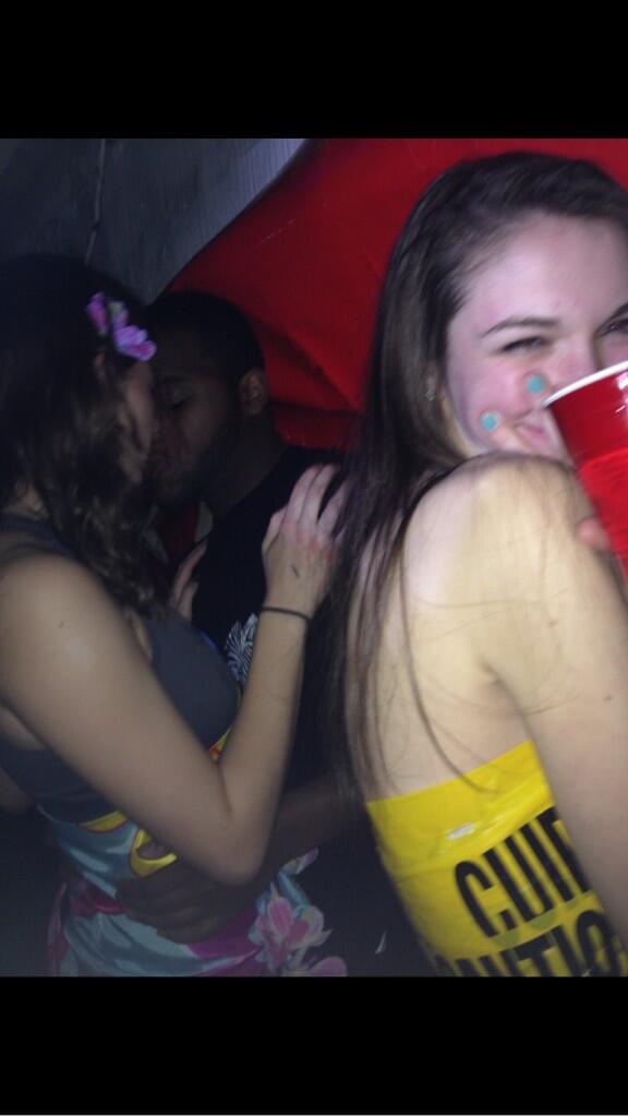 TCNJmakeout's tweet photo. she's got that jungle fever 😏 http://t.co/KxSdcG3410