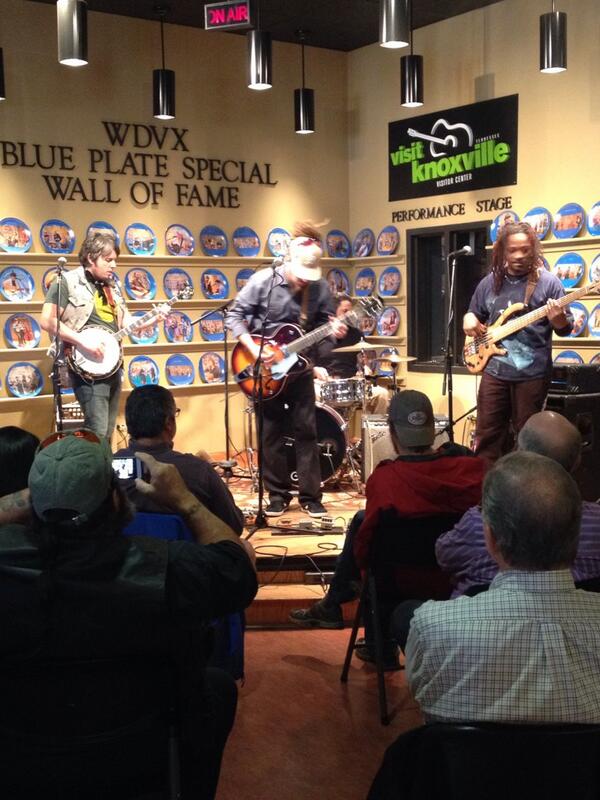 Panfishmusic's tweet photo. Check out @Rootstand ! This guys are awesome! #wdvx #rootstand http://t.co/GJ3BCv5OuA