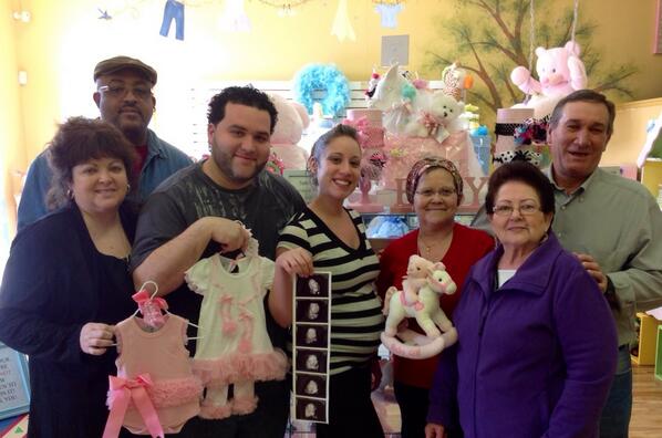 ViewAMiracleNY's tweet photo. Adriana And Family Were Happy To See Their Little Miracle Today! http://t.co/yOsAlvTGlf