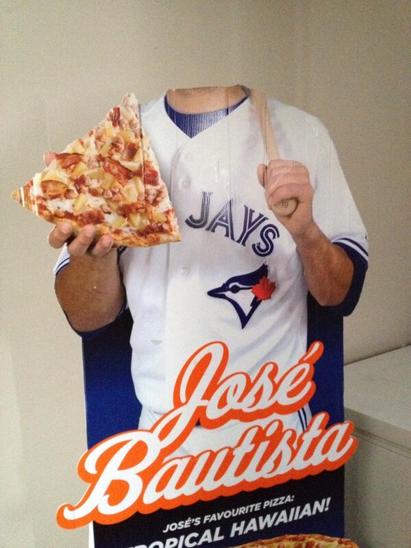 ThaCaddyShack's tweet photo. The picture is pretty gruesome. View at your own discretion. http://t.co/7xiFaTNkqy