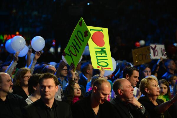 SVTmelfest's tweet photo. Sverige, nu kör vi! #melfest #melodifestivalen #mello http://t.co/ubaNIg5drW