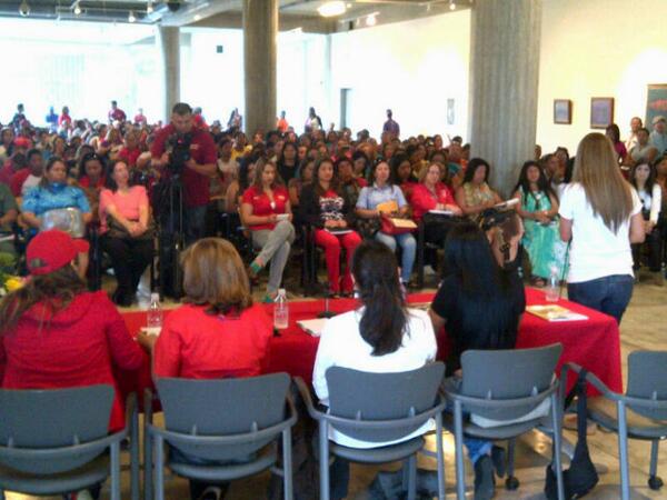 Inaugurada la #CasaDeAbrigo #Monagas entre felicidad y entusiasmo, seguimos en batalla! <a href="/NicolasMaduro/">Nicolás Maduro</a>  <a href="/MinMujer/">MinMujer</a>