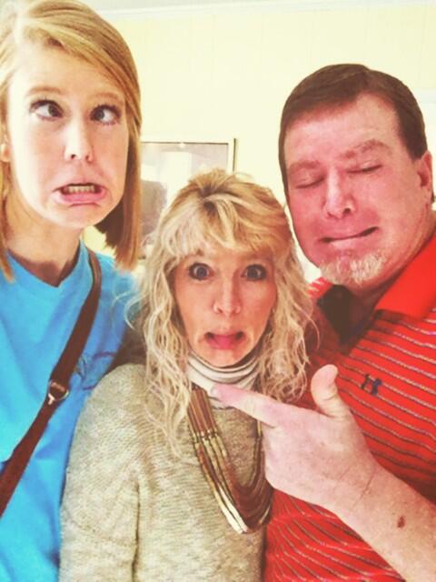 sheadean_'s tweet image. introducing the dean's on a family outing day.. 😂😭😂 #nowordsforthis