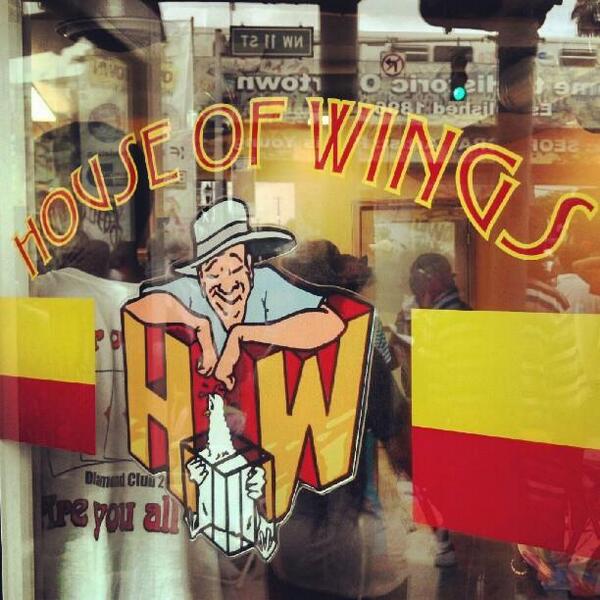 HouseOfWings305's tweet photo. #SuperBowlSunday Come check us out! http://t.co/UcA7mimi5w http://t.co/3ATHjHcjBN