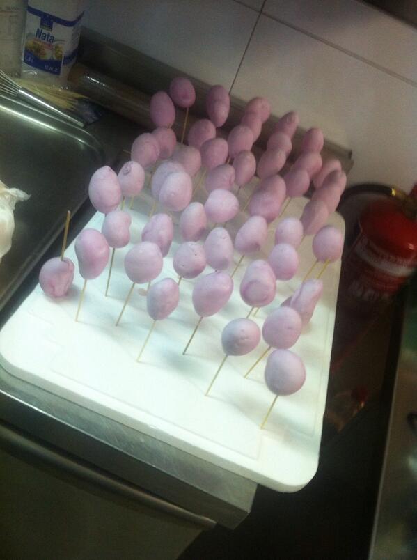 estrellacarri15's tweet photo. Patatas de remolacha!!! http://t.co/Xwd4q1HPZ4
