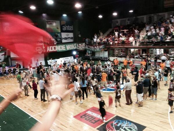 vcglam's tweet photo. Aguada sos mágico!!!!! Intratable Leandro!!!!! http://t.co/sGovznJdVm