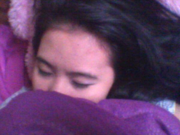 ntannnn's tweet photo. Dingin gini bikin susah move on dari kasur deh http://t.co/mQ4MoB5VNW