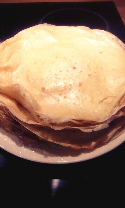 Shena509's tweet photo. La finition #TeamCuito #CrepeParty #SoireeEntreSoeur http://t.co/QwBzQB4xwl