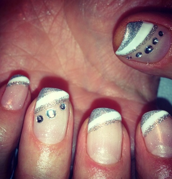 Ali_Heatherly's tweet photo. @BodenGal56 MAYBE… just a little :P #manicurepals http://t.co/Lq5u306mjO