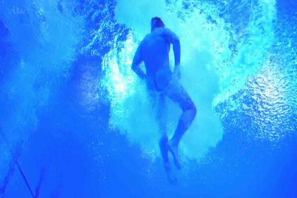 HotMaleBums's tweet photo. Keith Duffy from Boyzone flashes his arse on Splash! http://t.co/hqfIZYLdbq