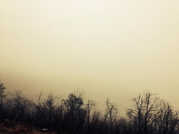 DrewPetrimoulx's tweet image. Pic from atop mountain gives you an idea of visibility search crews are dealing with. #missingpilot #ARnews