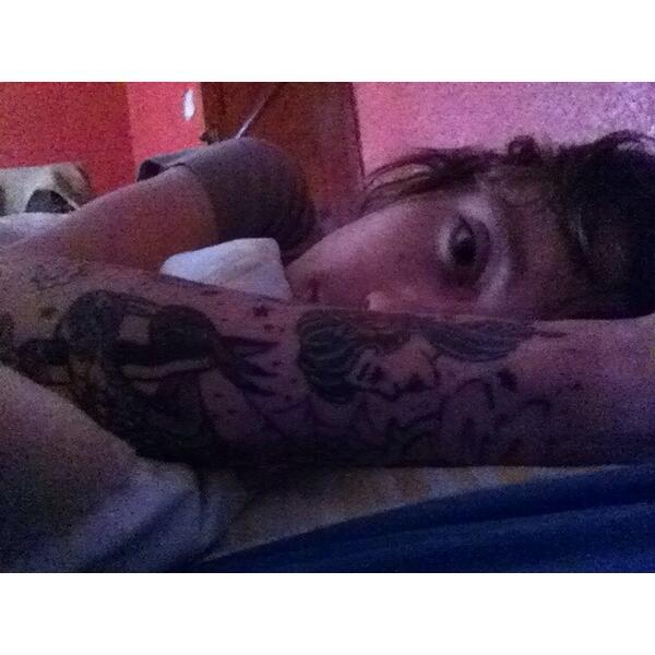 toastedtattoos's tweet photo. That morning shit look 💩💩🙈 http://t.co/9kttXGYNFj