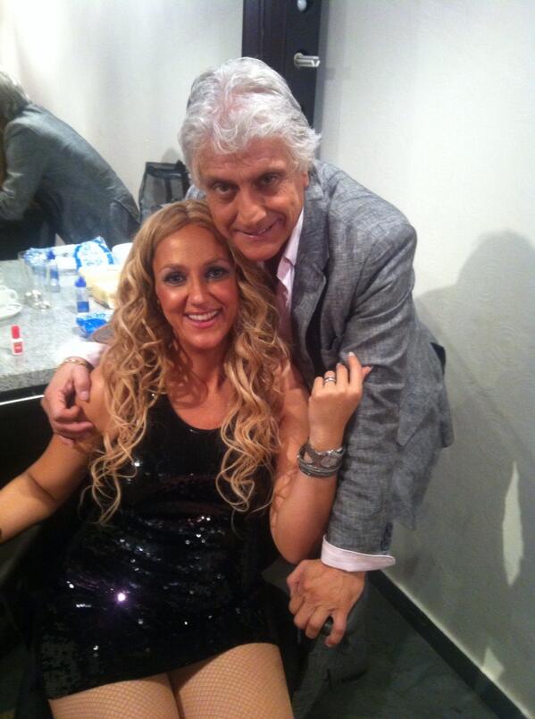 PanchiRickenber's tweet photo. Acá con mi amor http://t.co/Jkkp0a83AJ
