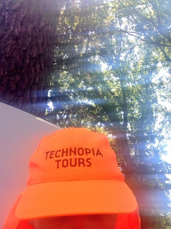 plinthprojects's tweet photo. Come beat the heat in the shade at Edinburgh Gardens! Plinth Projects' icy bevs will make your Technopia tour a dream http://t.co/wjMcHend3b