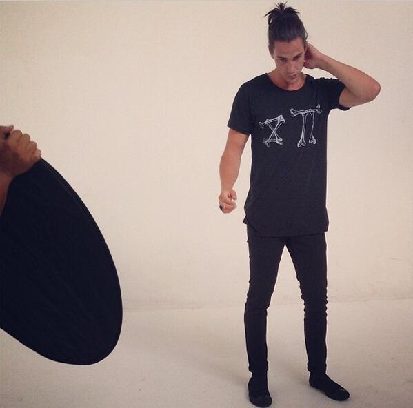 _Nadaigual_'s tweet photo. Nada igual x Drew #dropping next week @drewanthony88 http://t.co/WNWayqPwiF