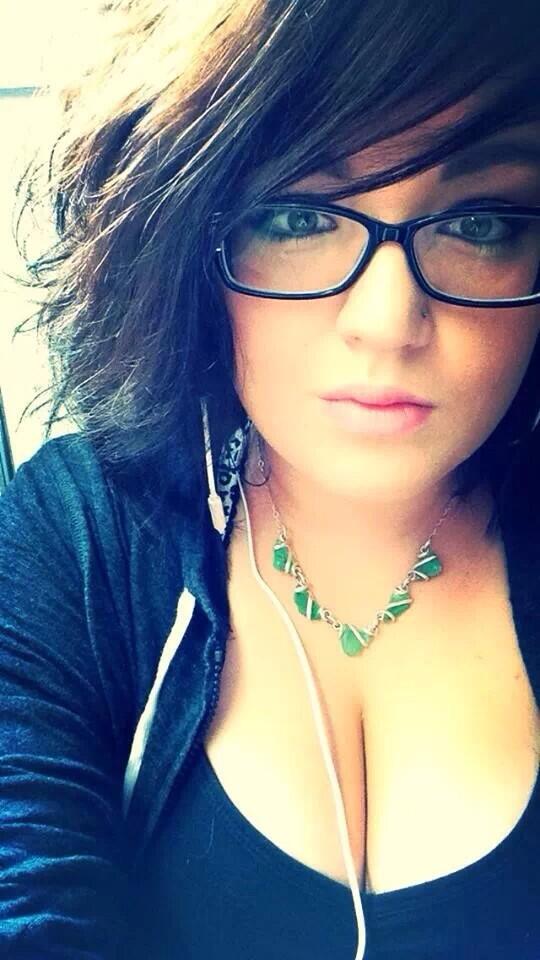 godzilla2014's tweet photo. Yup it's that kinda day #selfie #bored http://t.co/SeL8NZc6zF