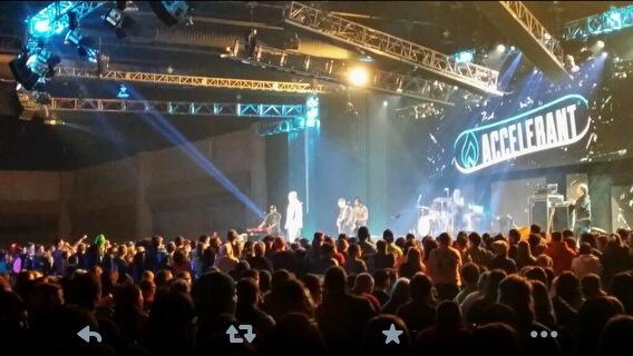 Clayton_king's tweet photo. Hundreds &amp; hundreds of people responded to the gospel tonight at #Accelerant2014 http://t.co/QNOXuaSx5L