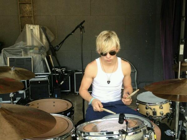 lfields291's tweet image. Ross Lynch