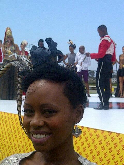 “<a href="/MichelleSansom/">Michelle Sansom</a>: Lovely <a href="/ElanaAfrika/">E Afrika-Bredenkamp</a> with <a href="/KatlegoMaboe/">Katlego Maboe</a> <a href="/LeighAnne_Will/">Leigh-Anne Williams</a> for #MEC2014 <a href="/Official_JB_MET/">Official J&B MET </a> ”