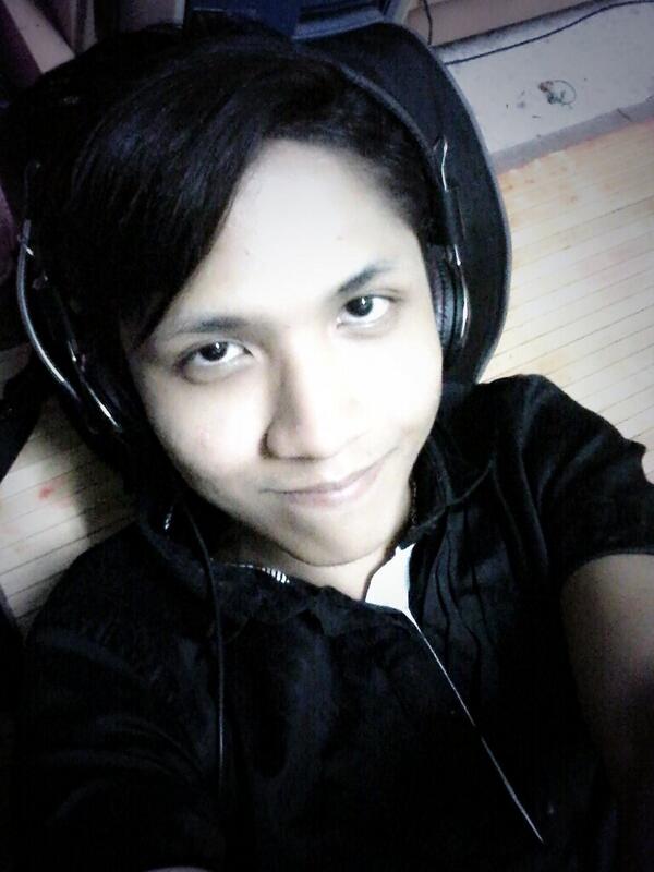 Que_RR tweet picture
