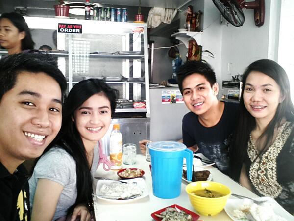 JETHROMamon's tweet image. #latepost Lunch break with @impotchiiee @hiiamTel @pjcubacub #review #toprankacademy