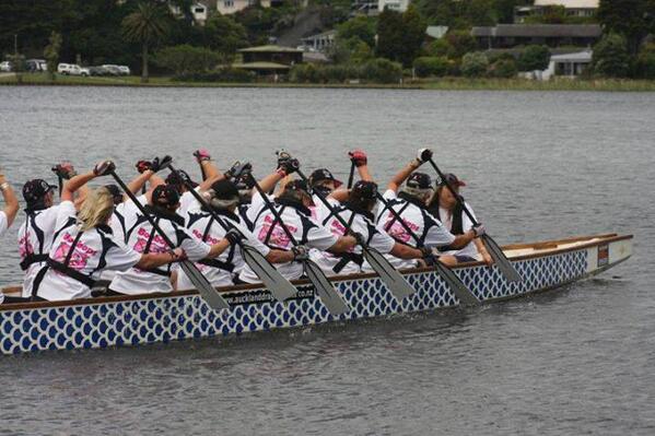 BOOBOPS1's tweet photo. Hamilton Super12 Dragon Boat regatta Boobops heading to start line http://t.co/LxFVmXfF3g
