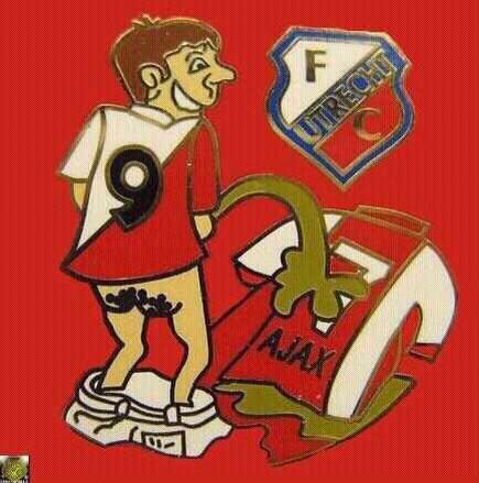 Ar Twitter Aanpakken Die Neuzen Terugsturen Met Lege Handen Heel Utreg Schijt En Zeikt Op 020 Utraja Utrproat Fcutrecht Http T Co Mwgdnejtdy