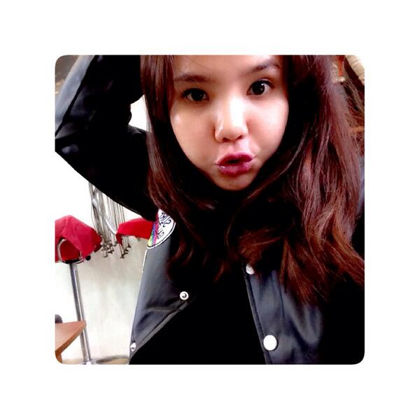 YeyeeDongoran's tweet photo. Happy sunday my best best best 911 :* http://t.co/NlHXtjhuuc