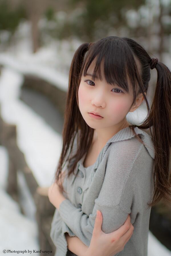 O Xrhsths 古谷完 コレットプロモーションp Sto Twitter 抱きしめないといけない瞬間があります そんな瞬間です 藤原あすみ Asmi Sic ツインテールの日 ツインテール協会 写真集 日本ツインテール百景 より Http T Co Ul68erdhul Twitter