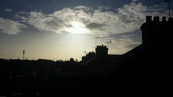 Beautiful Sunday morning on the roof. 
What are you doing at this time? ?