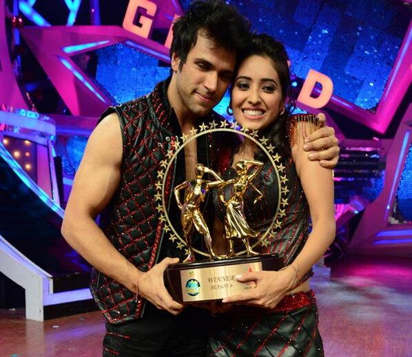 vivek_srbh's tweet photo. my favrt jodi in #NachBaliye6 #asharithvik won the grand finale.I saw only 1 performance of dis pair.sadi ka fall sa http://t.co/3ONKkxb6Bn
