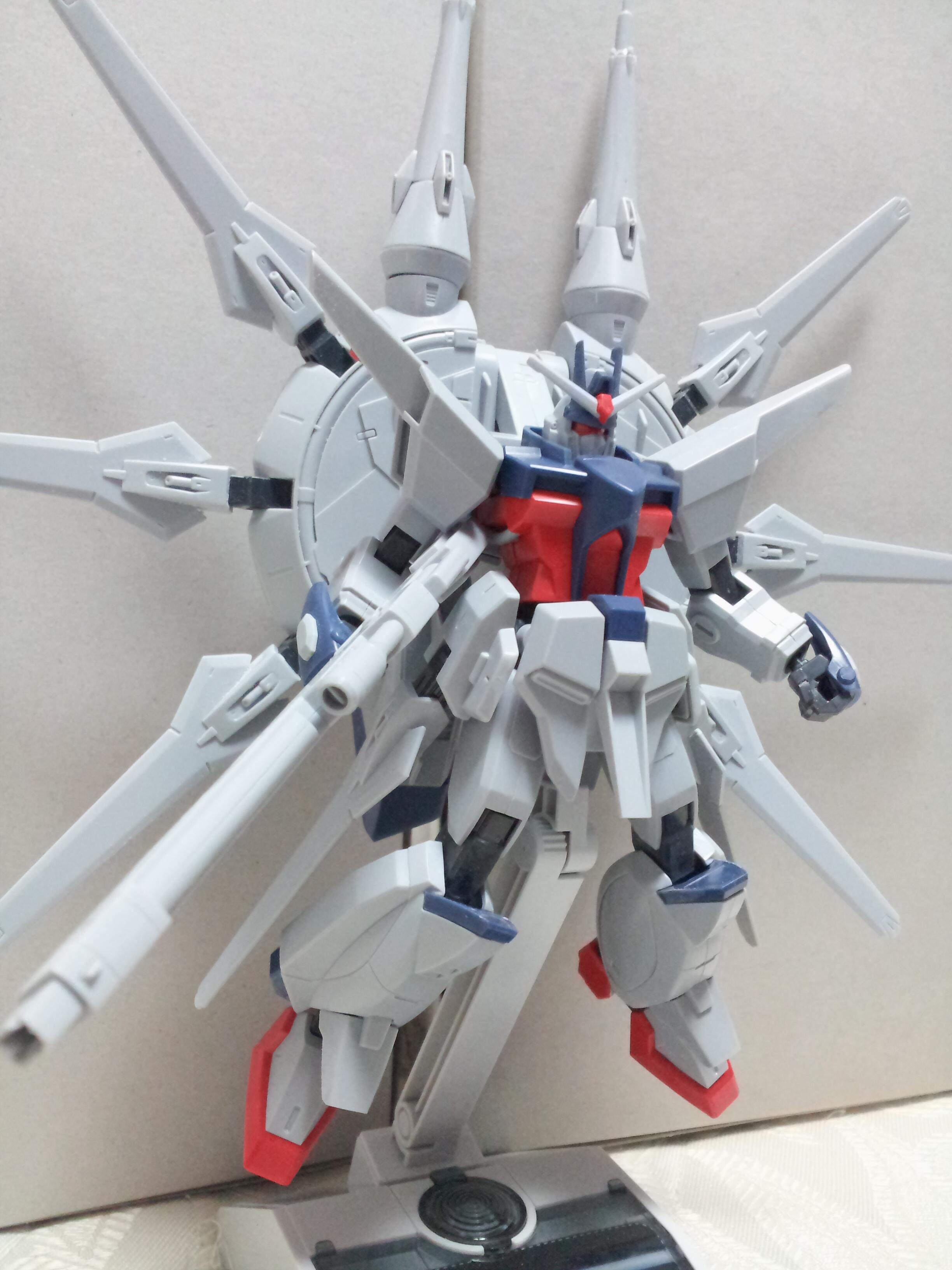 Moai Ex レジェンドガンダムできました バックパックを1 100のものにしています 前に模型誌でプロヴィデンスガンダムの バックパックを1 100にした作例を見たことがあったのでそれを参考に作って見ました Http T Co Wlleqdpfyv Twitter
