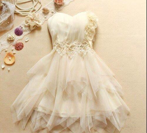 KRutherfordWeb's tweet photo. Love this dress #Amancio http://t.co/v5AhKxZ2KH