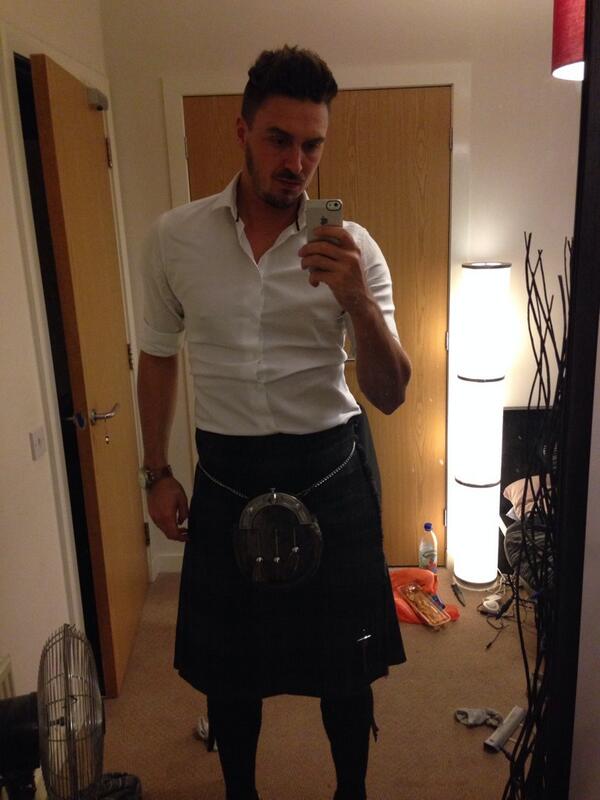 DougHamilton84's tweet image. Good old kilt selfie!
