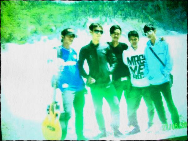 anggachill's tweet photo. Anak Ilangz Semuah ..!!

;) http://t.co/CS7Xspri1J