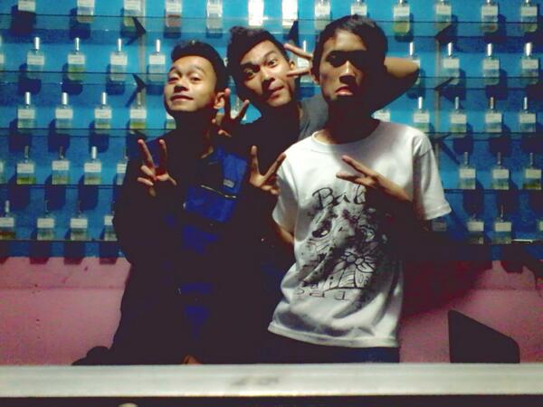 @triadianugerah <a href="/EkaOctaviaKK/">Eokk</a>