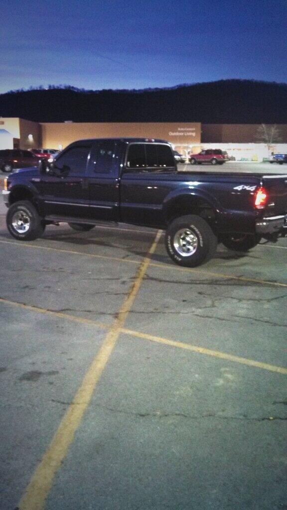 revittothered's tweet photo. Newest member to the family.
 #diesel #powerstroke #f250 http://t.co/LGBSLdFCxW
