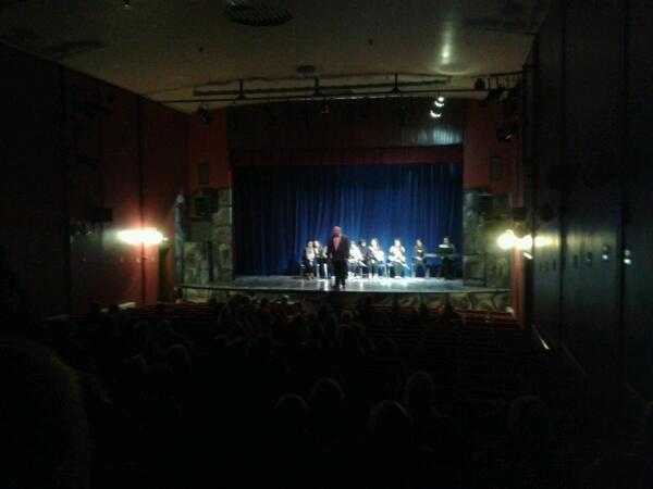 FermoyArts's tweet photo. Phil Leahy entertaining the crowds in the Youth Centre at the Fermoy Arts Festival http://t.co/jewY2DHiS9