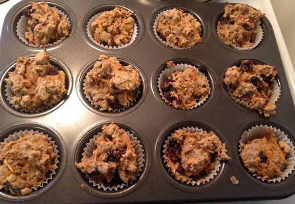 TheDIYLab's tweet image. Baking fail: carrot cake muffins w/ oatmeal flour. Taste dry and cakey. What did I do wrong @LaurensOatmeal?