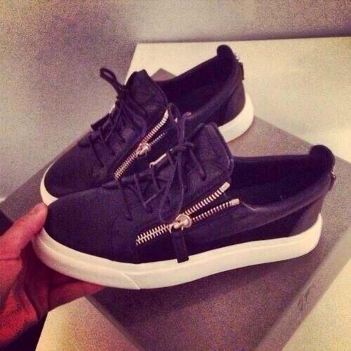 _PostBadSnkrs's tweet image. Giuseppe Zanotti Low