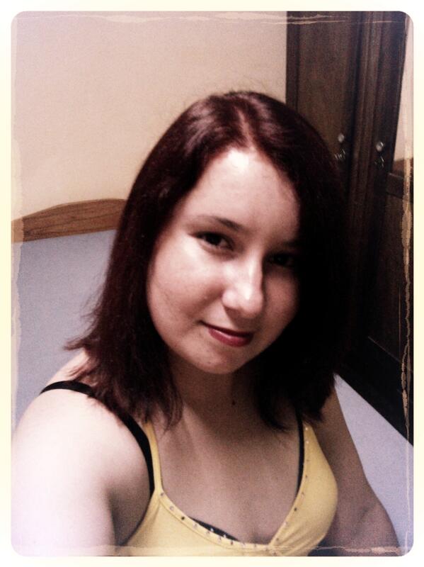 letty_hug's tweet photo. ;) no soy perfecta y que?? http://t.co/H2o8MGNuDZ