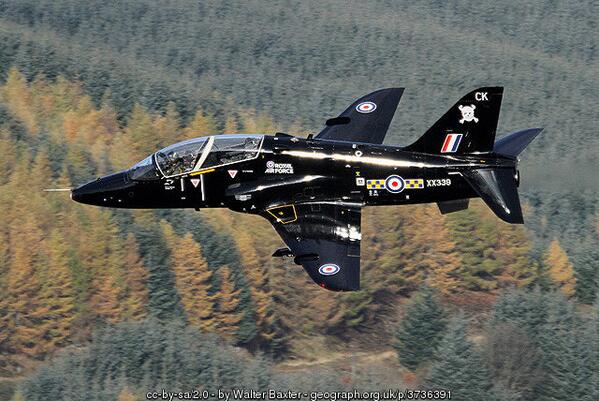 Caught in flight – RAF Hawk trainer, #ScottishBorders geograph.org.uk/p/3736391 © Walter Baxter